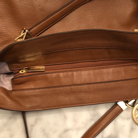 Michael Kors Leather satchel purse - Picture 5 of 8